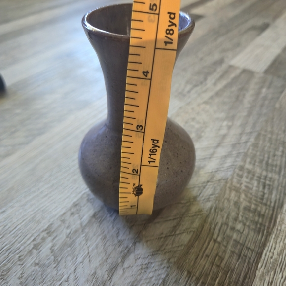 Studio Pottery Bud Vase Terracotta Speckled Lavender Glaze Vintage Handmade - Picture 6 of 8